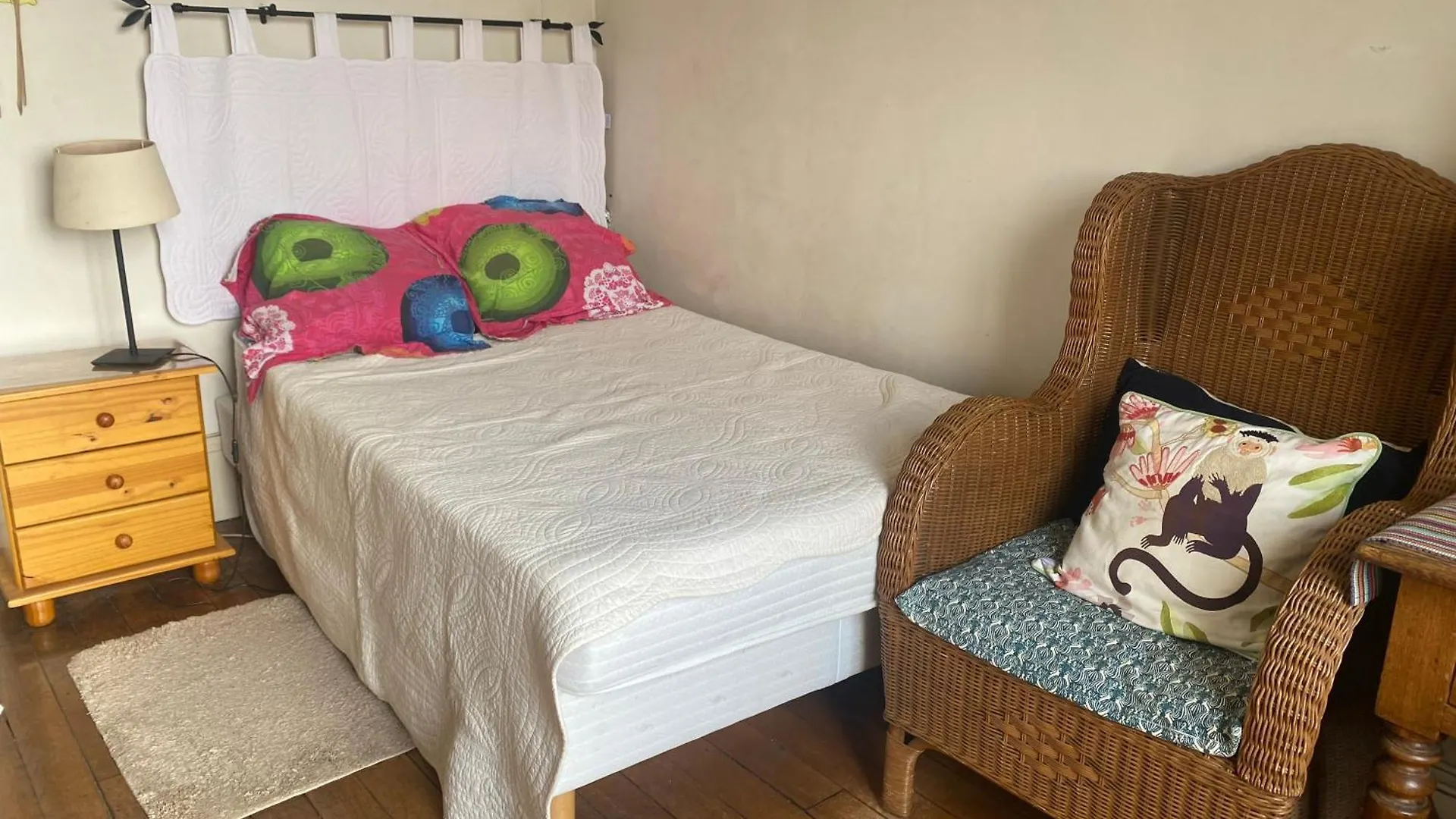 Chambre Avec Vue Montmartre & Tour Eiffel パリ フランス